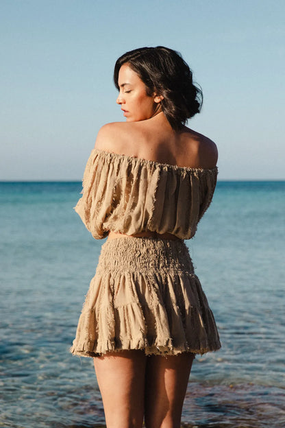 Conjunto de Algodón Tierra Alma - Top Hombros Descubiertos y Falda Arena