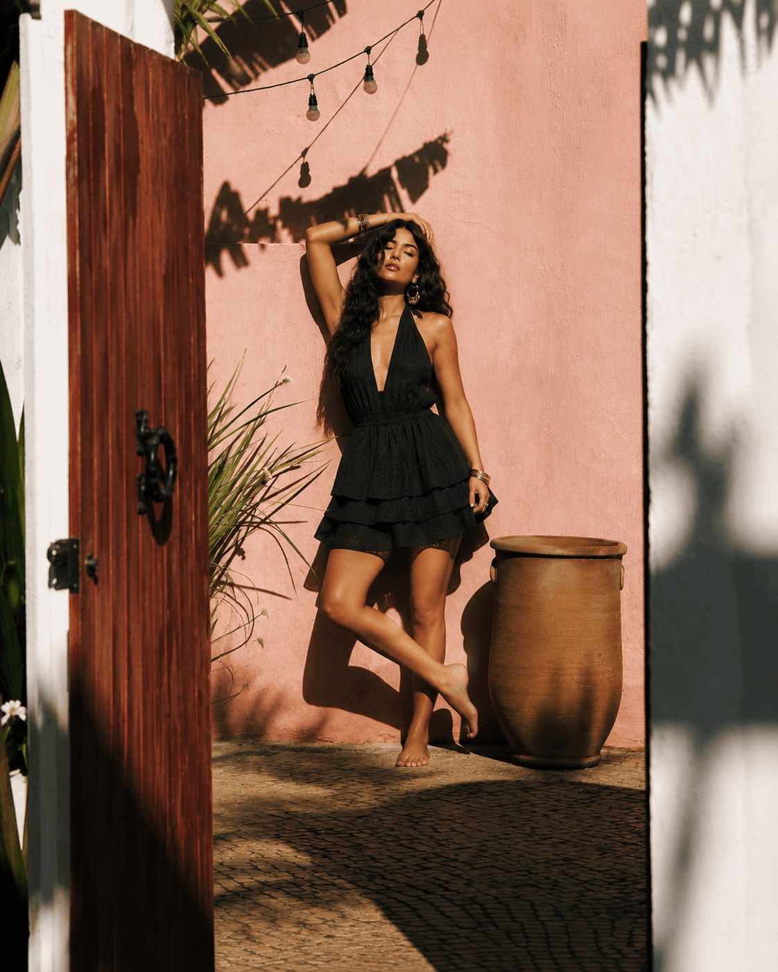 Vestido Corto Boho Bora - Algodón Negro con Bordados