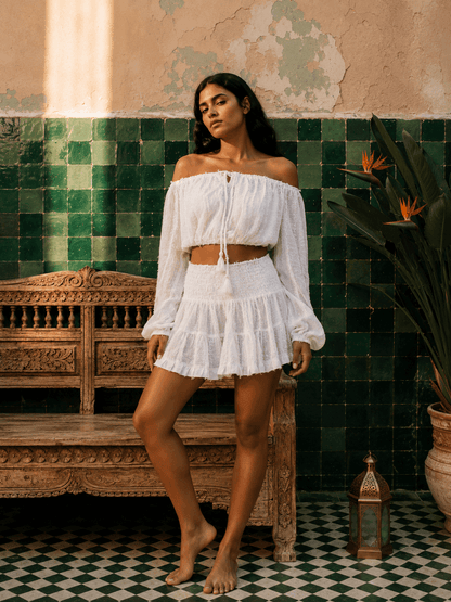 Conjunto de Algodón Tierra Alma - Top Hombros Descubiertos y Falda Blanco